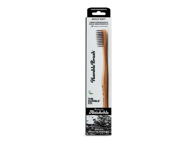 The Humble Co. Brush Adult Charcoal Black Soft Οδοντόβουρτσα από Μπαμπού Ενηλίκων Εμποτισμένη με Ενεργό Άνθρακα Μαλακή, 1 τεμάχιο